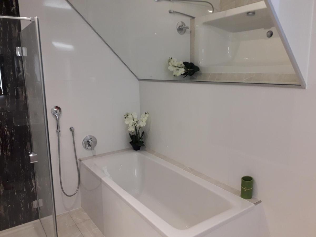 Apartment Top 3 Mit 4 Betten Bestrooms Eu Steyr Exterior photo